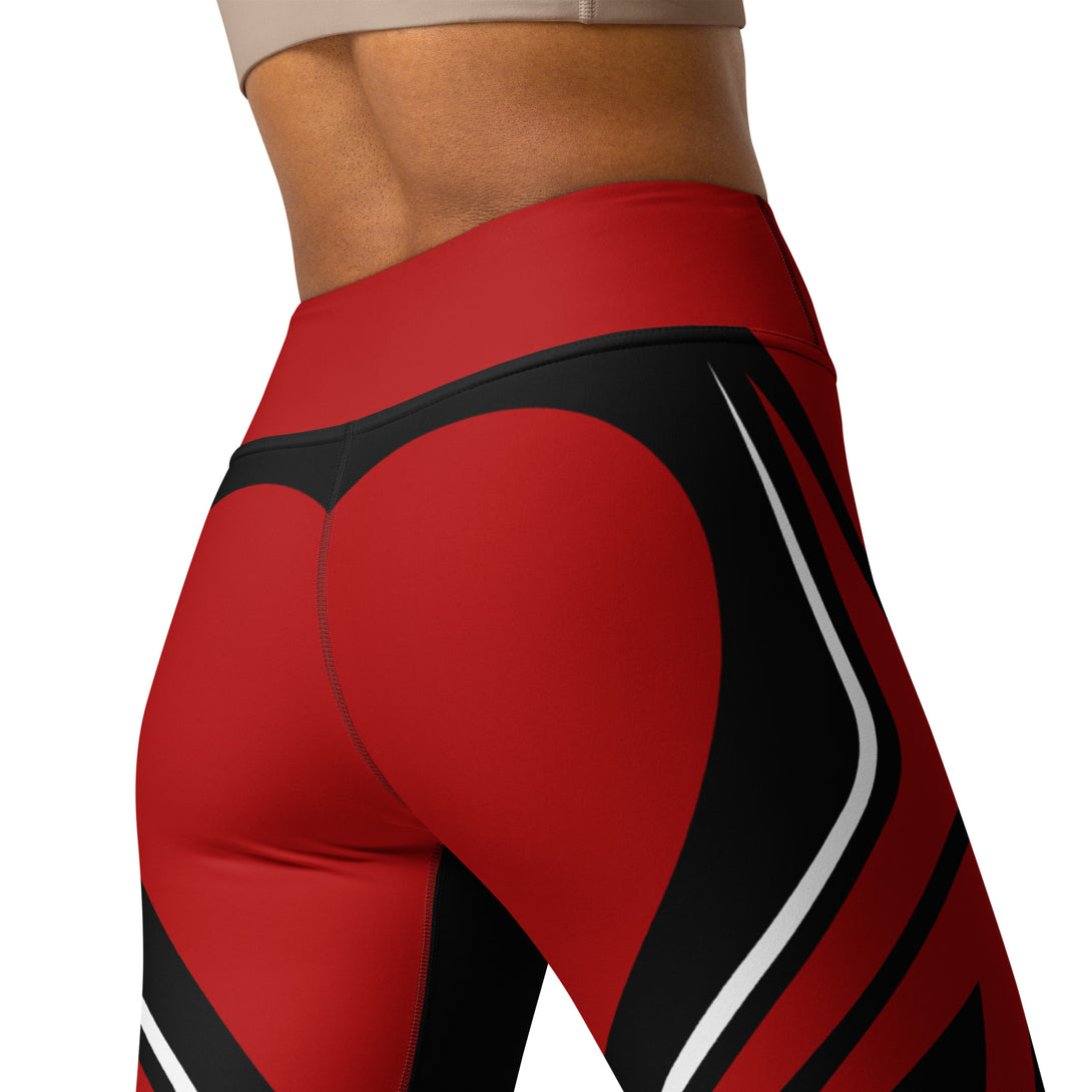 Heart Shaped Carve Black Yoga Leggings